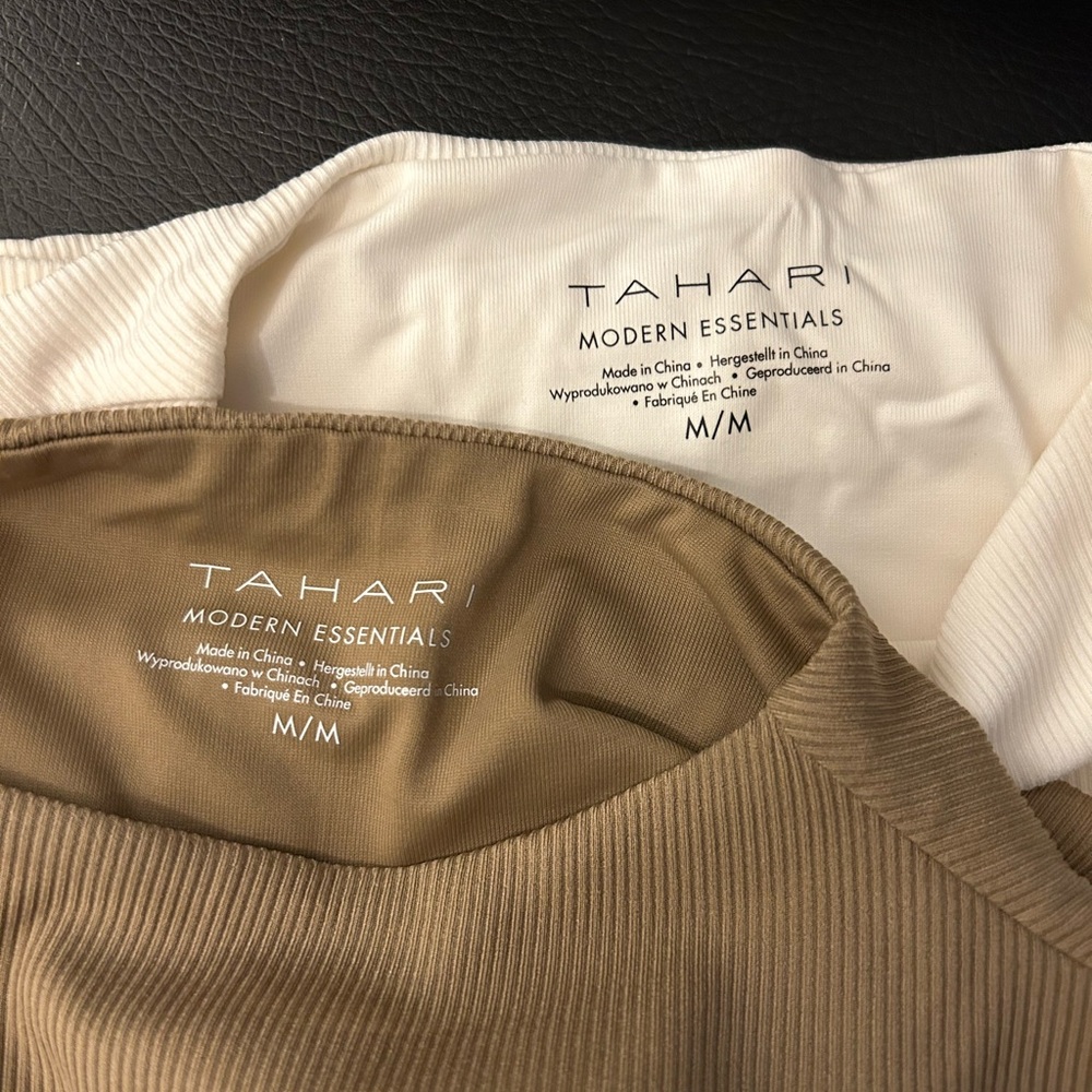 Tahari White Sleeveless Mock Neck Tank